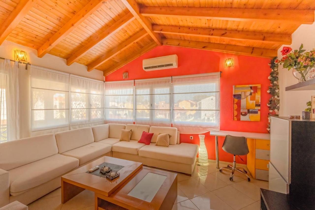 Apartment Elisavet Apts *